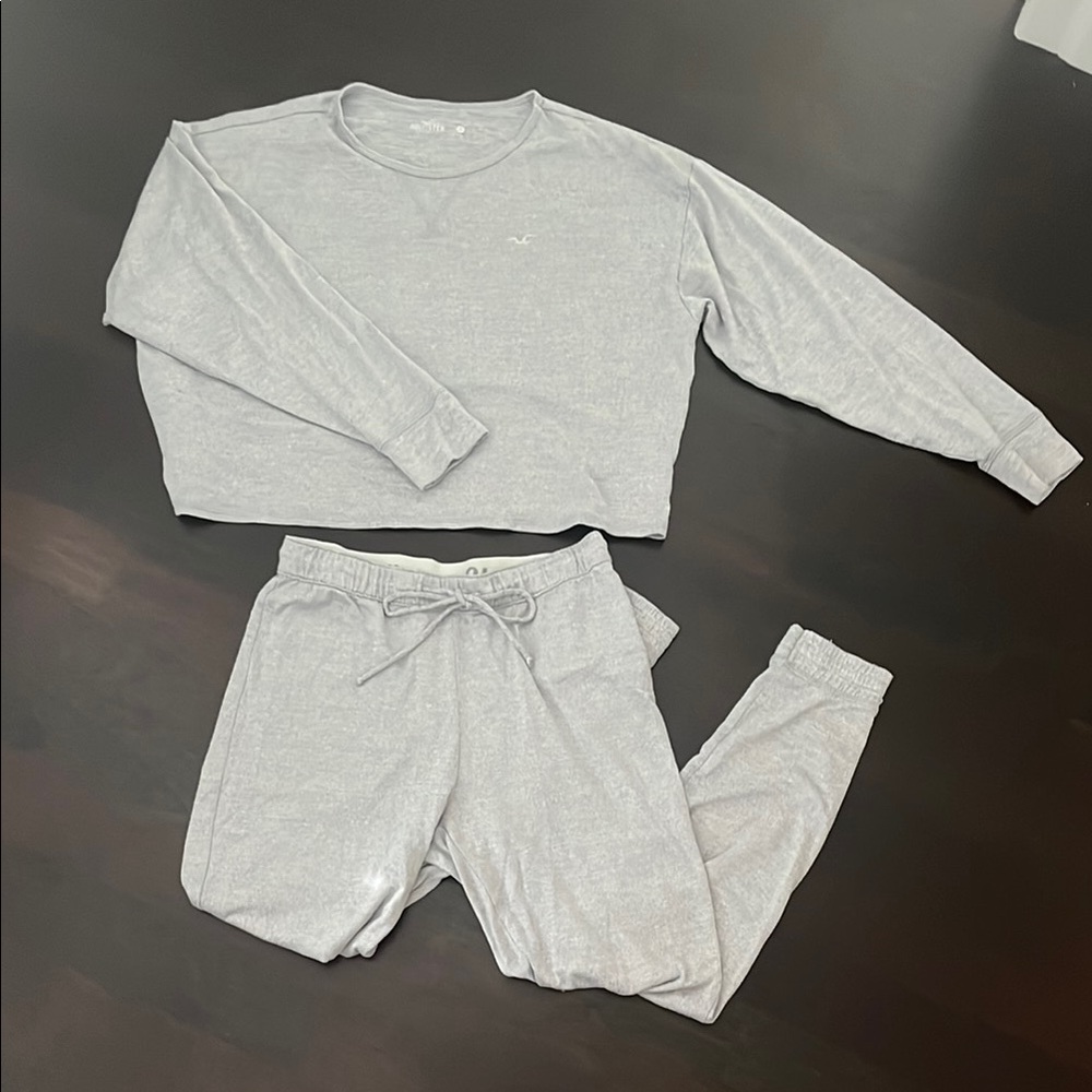 Hollister Gray Lounge Set